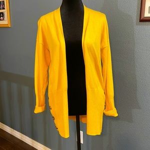 Verve Ami yellow sweater size medium